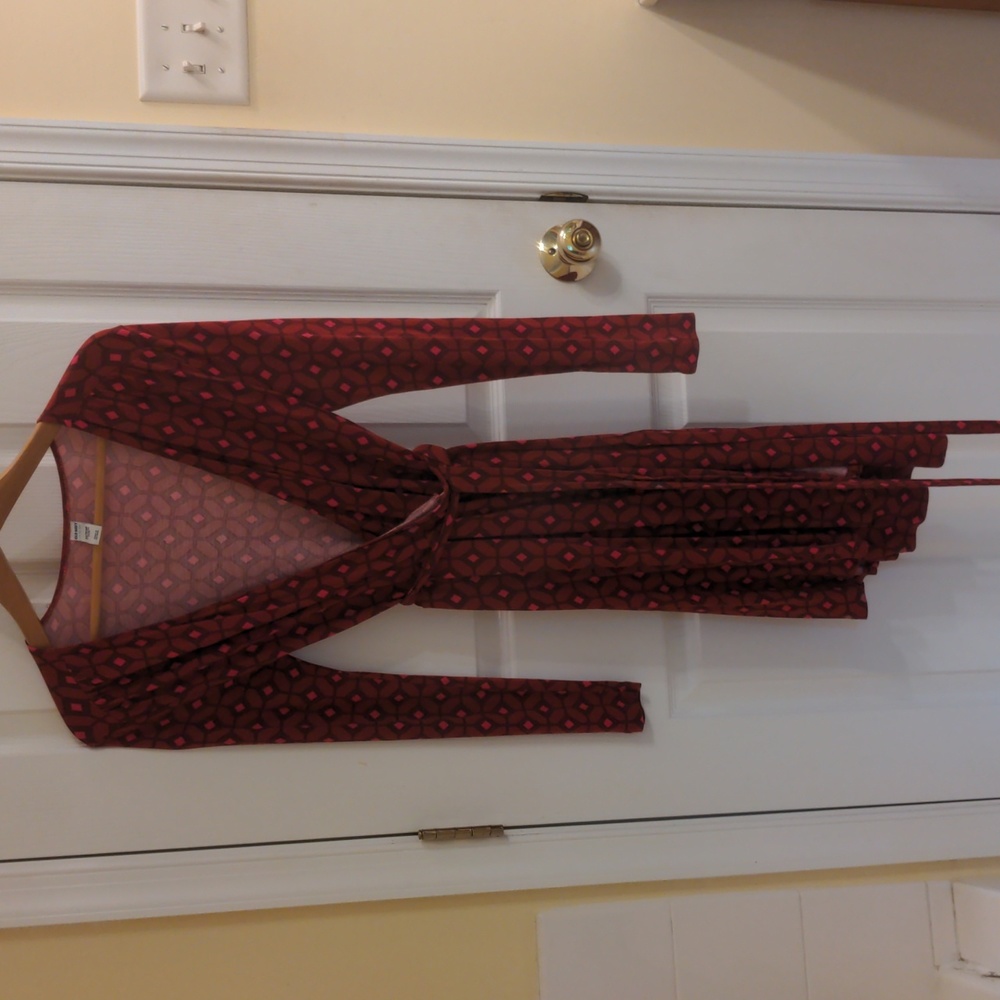 Old Navy red maroon and pink wrap dress